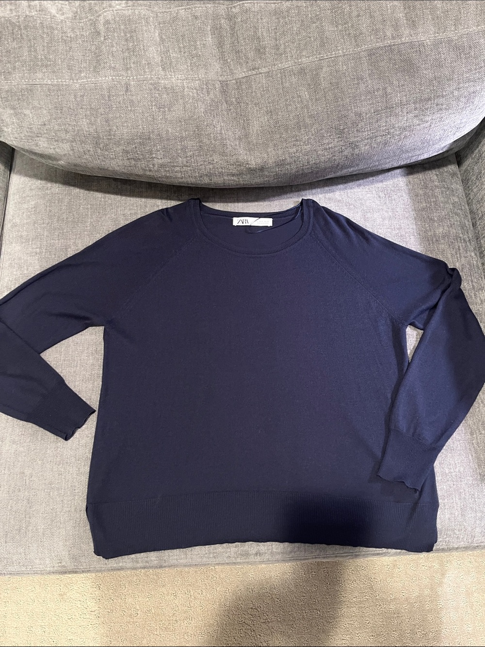 Never worn Zara Dark Navy Crewneck Sweater
